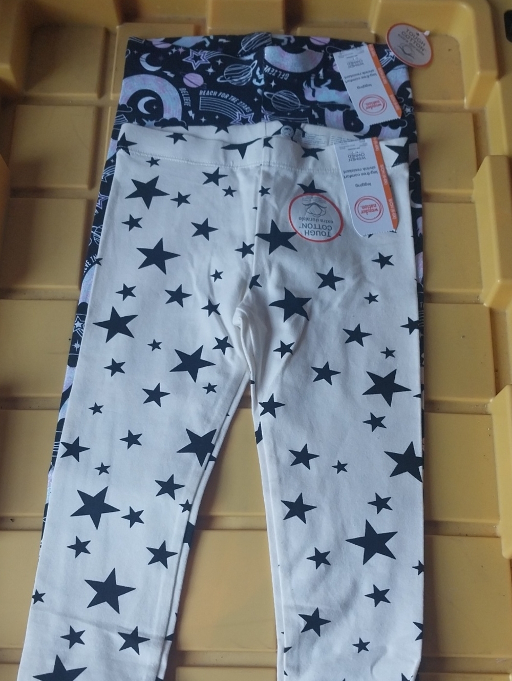 Kids 2 Pc Star-Print Leggings - White with Black Stars